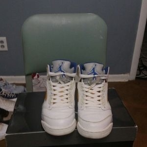 Air Jordan 5 stealth